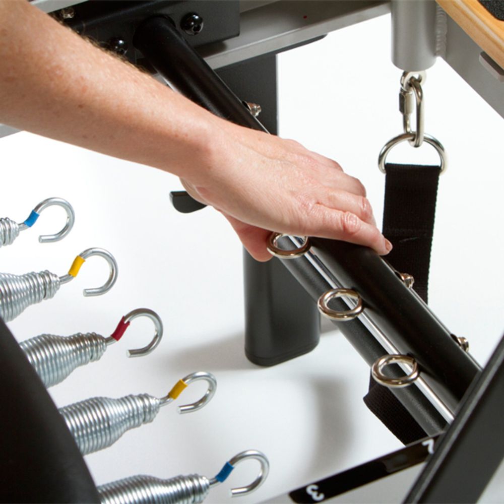 Peak Pilates Fit™ Reformer Assmebly