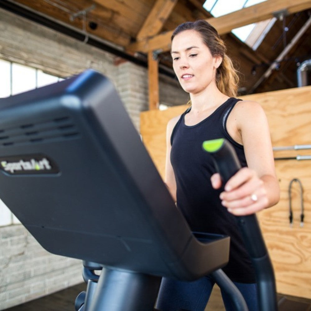 SportsArt G876 ECO-POWR™ Status Elliptical