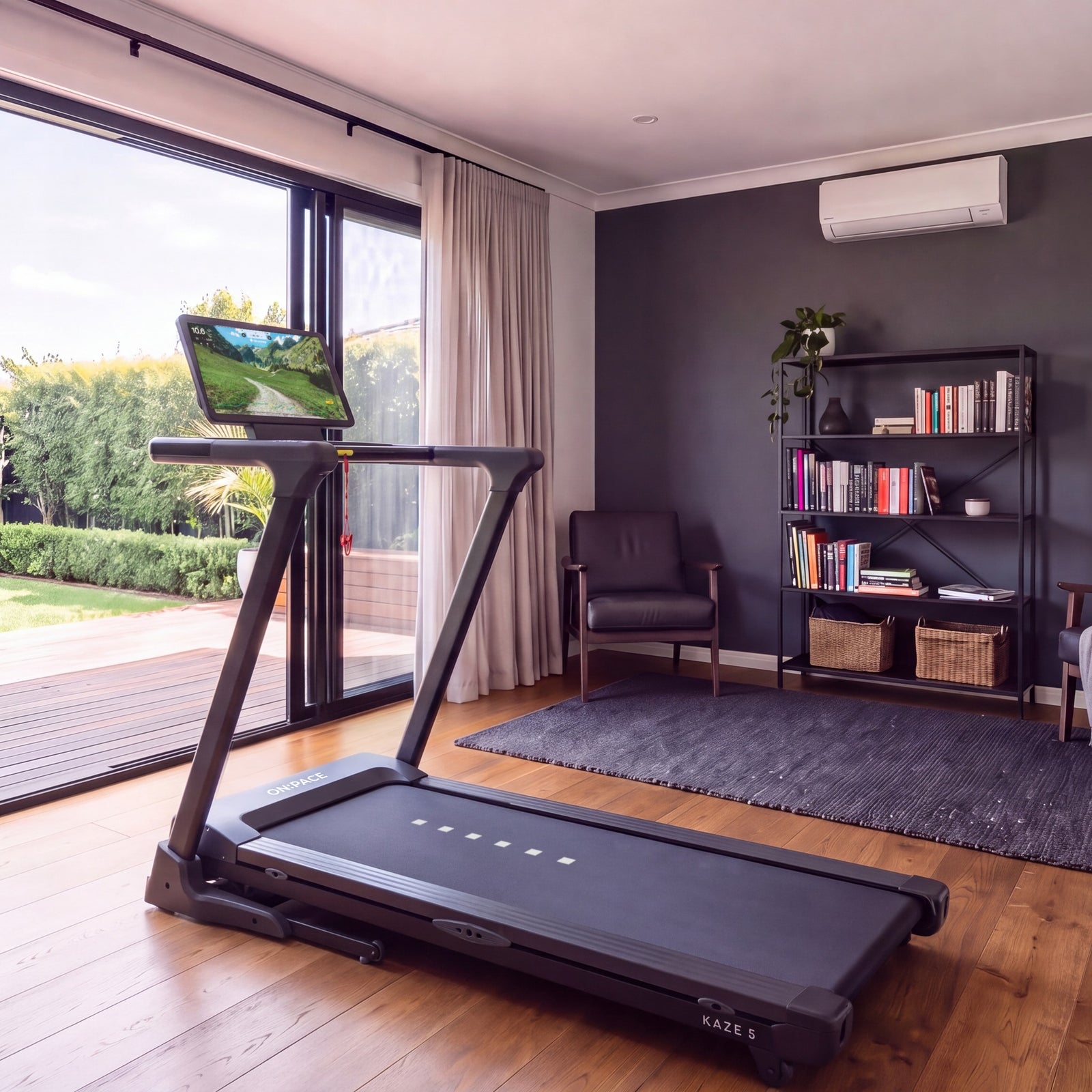 ON:PACE KAZE 5 Treadmill