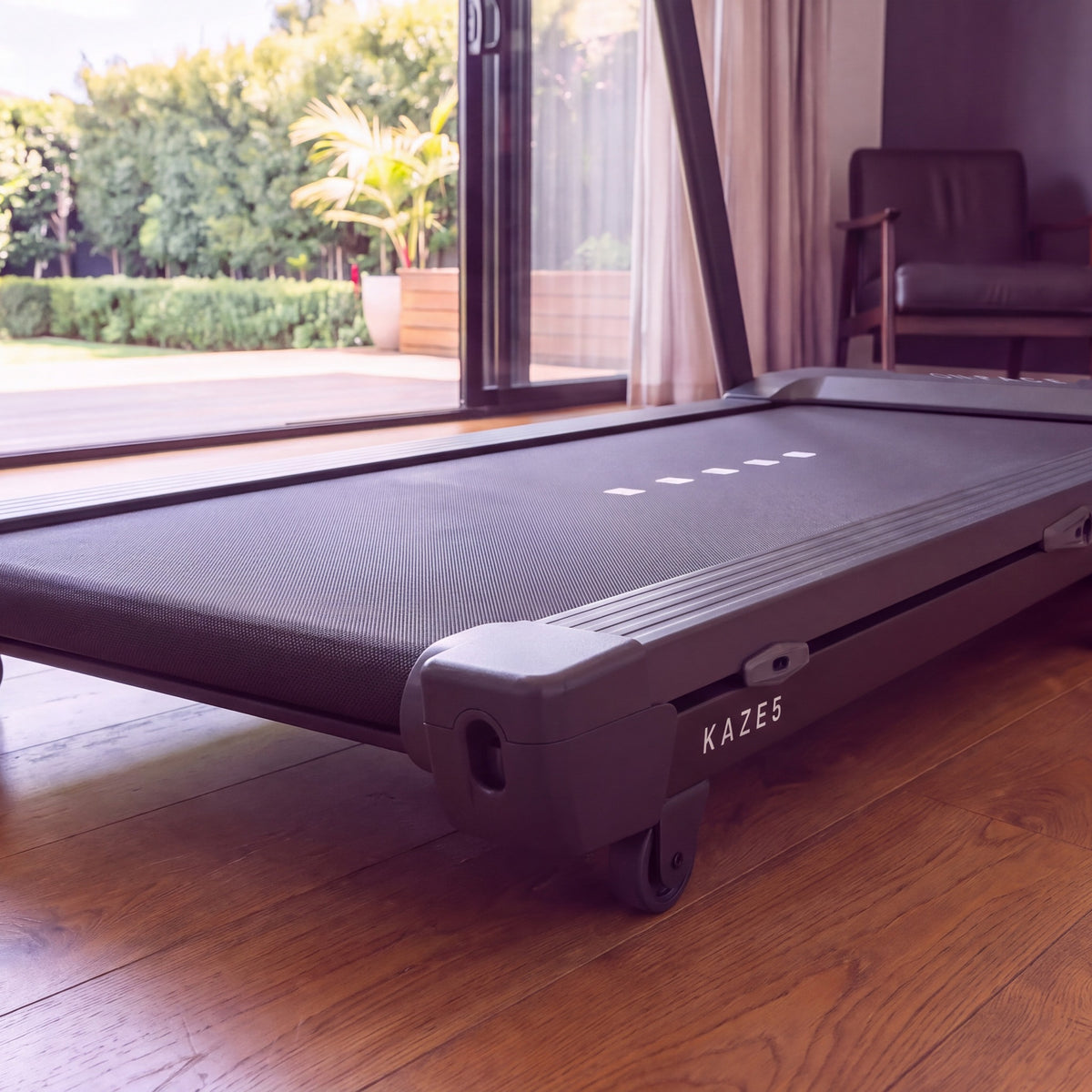 ON:PACE KAZE 5 Treadmill