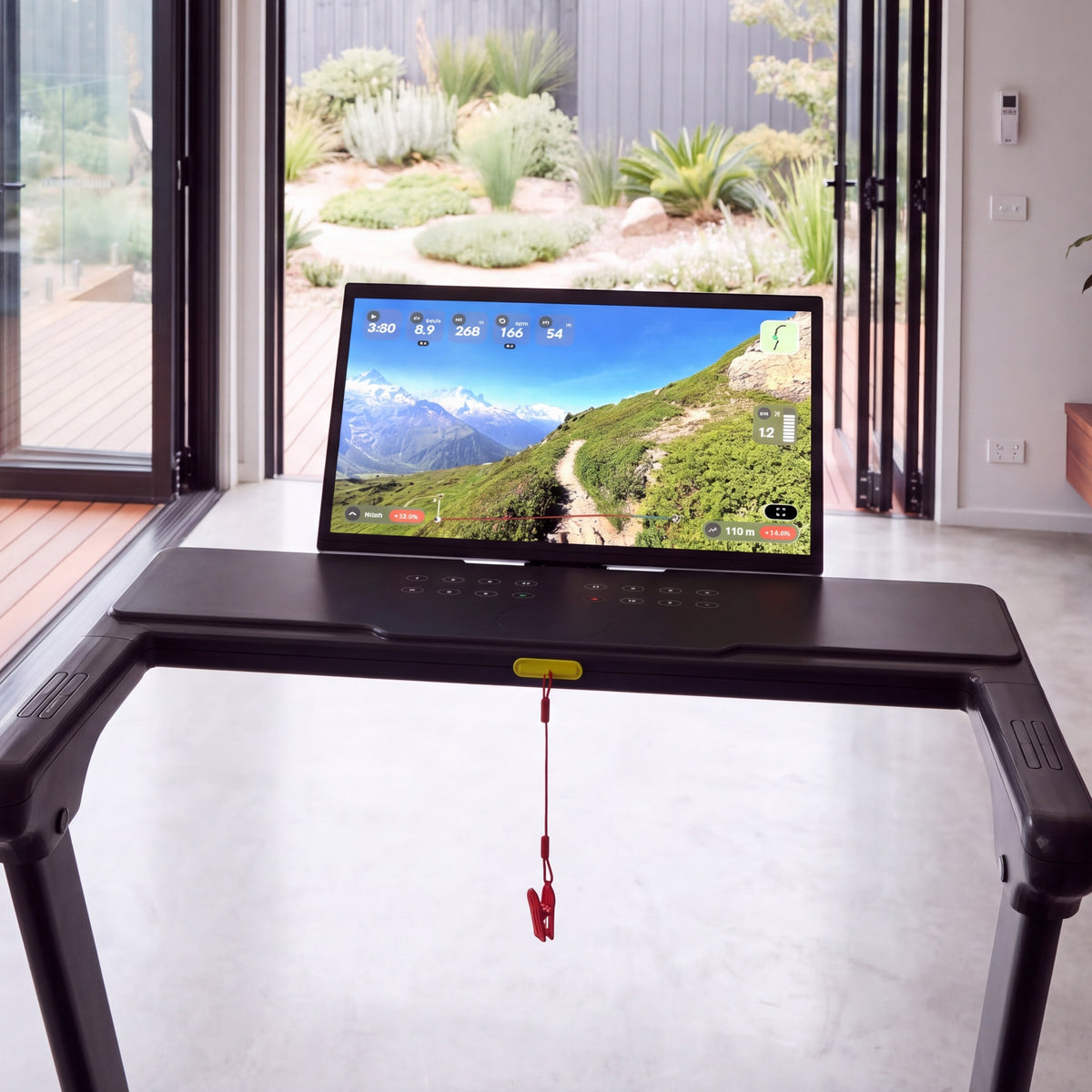 ON:PACE KAZE 7 Treadmill
