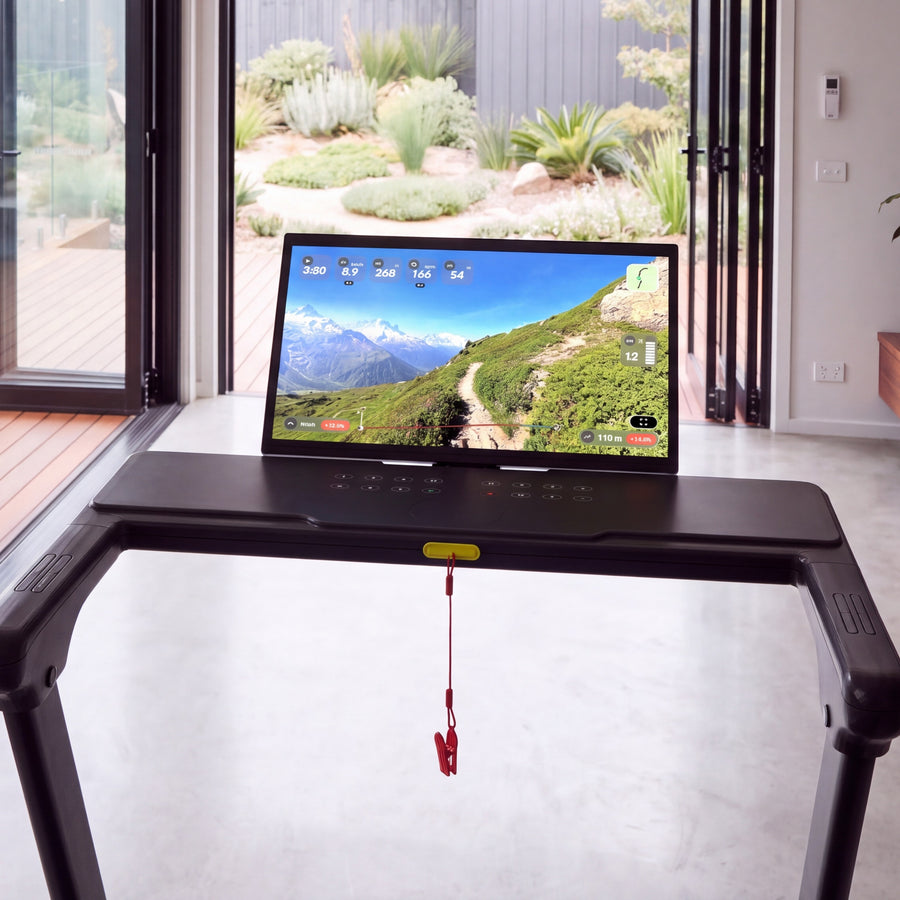 ON:PACE KAZE 7 Treadmill