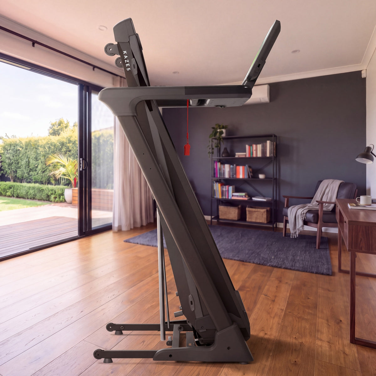 ON:PACE KAZE 5 Treadmill
