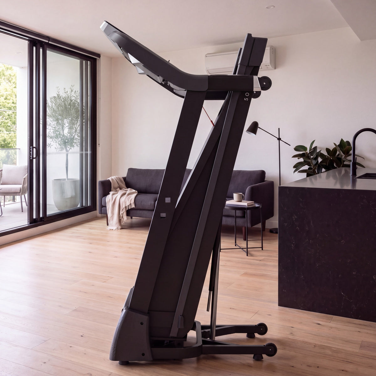 ON:PACE SOYO 5 Treadmill