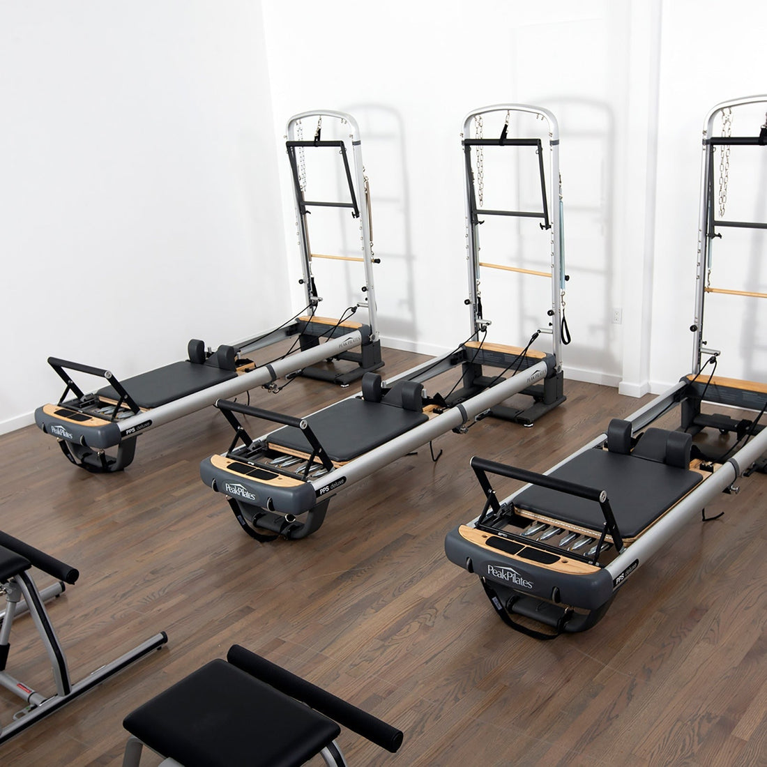 Peak Pilates PilateSystem® Deluxe Reformer