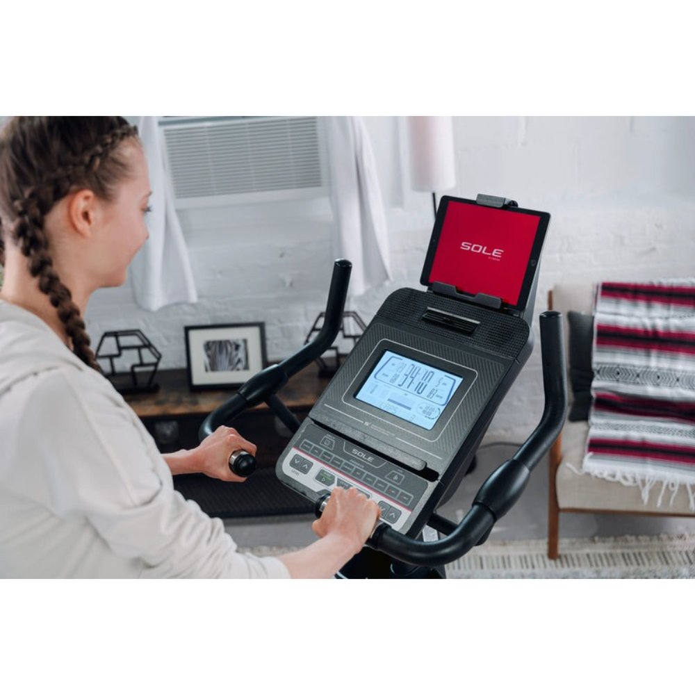 Sole B94 Upright Bike