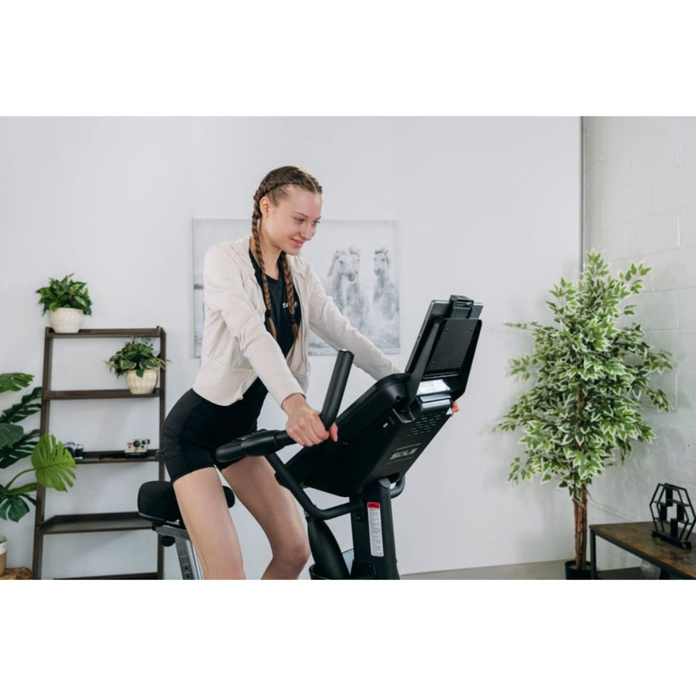 Sole B94 Upright Bike